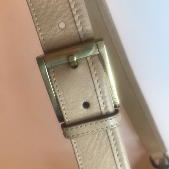 Authentic Gucci leather bag. Beige with gold hardware. - Picture 14 of 17